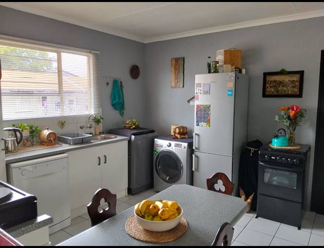 2 BEDROOM APARTMENT FOR SALE IN VERWOERDPARK